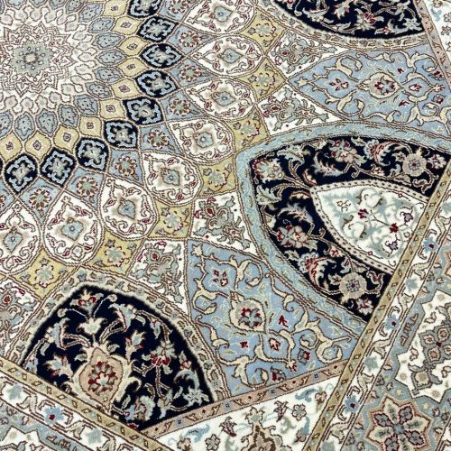 2.15 x 1.55 M Indian Wool & Silk Nain Dome Design Rug
