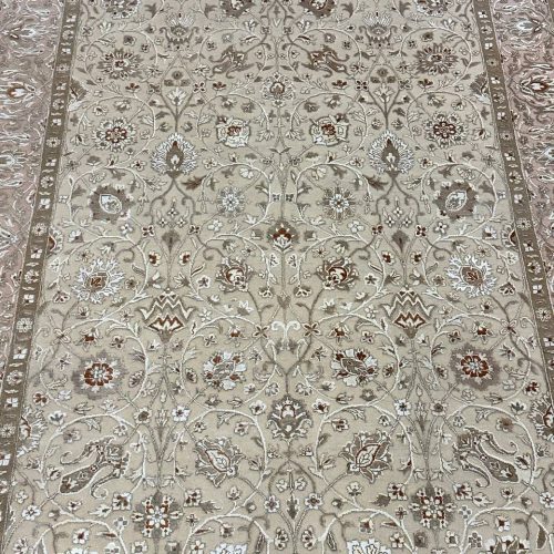2.5 x 1.7 M Indian Wool & Silk Embossed Pattern Rug